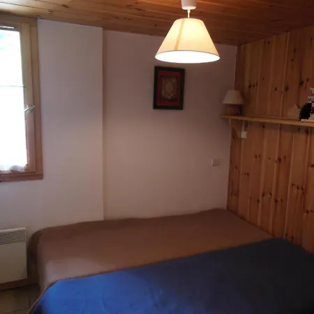 La Tour Du Merle - 4 Pieces Pour 6 Personnes Mae-3312